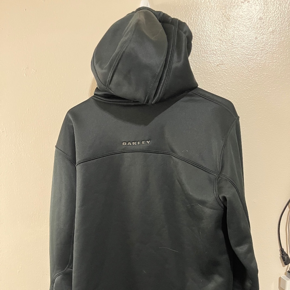 Oakley hooded jacket, Medium, Unisex?